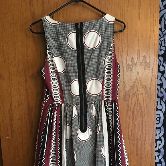 Maeve Summer Dress, size 2 - Picture 2 of 4